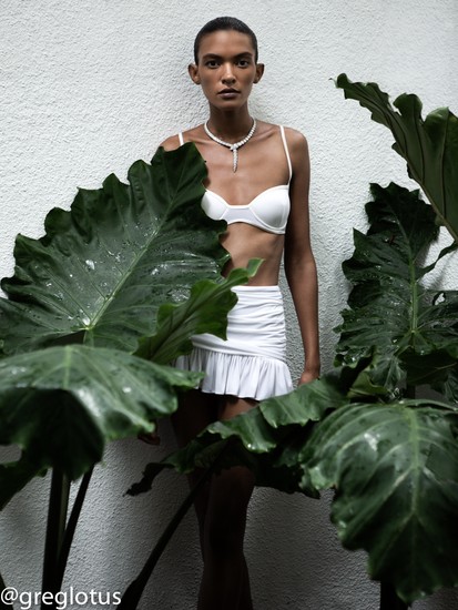 harpers Brazil Vanesa 4