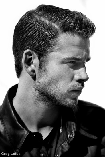 liam Hemsworth 9