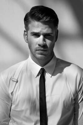 liam Hemsworth 1