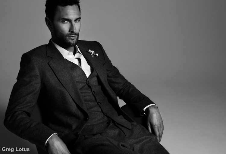 noah Mills 3
