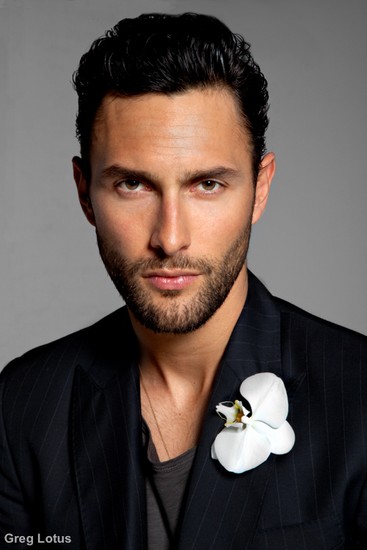 noah Mills 1