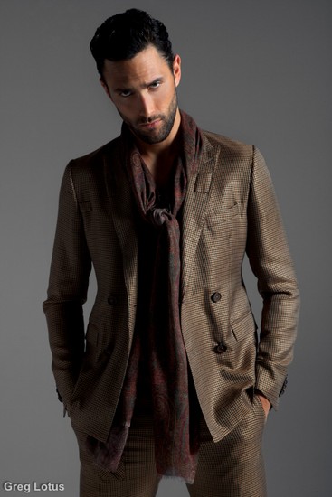 noah Mills 19