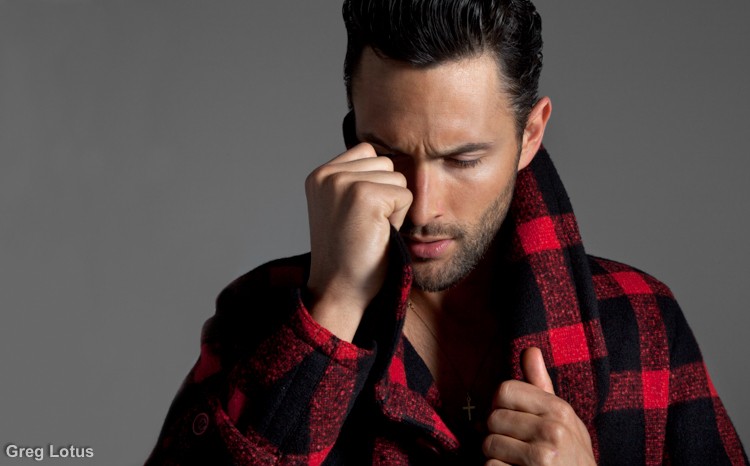 noah Mills 22