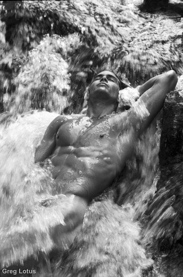 WATER 9